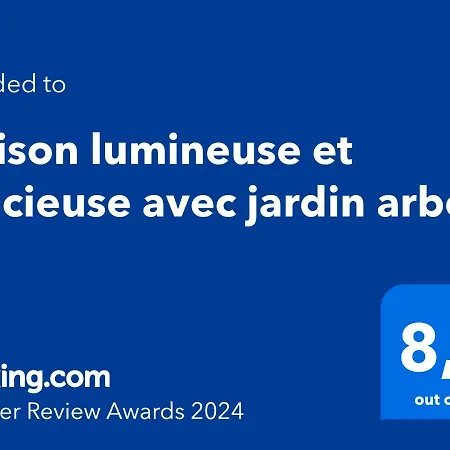 Maison Lumineuse Et Spacieuse Avec Jardin Arbore